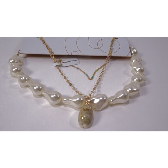 Urban Outfitters Women's Chain & Pearl Toggle Layered Necklace NWT 38 - Picture 3 of 7